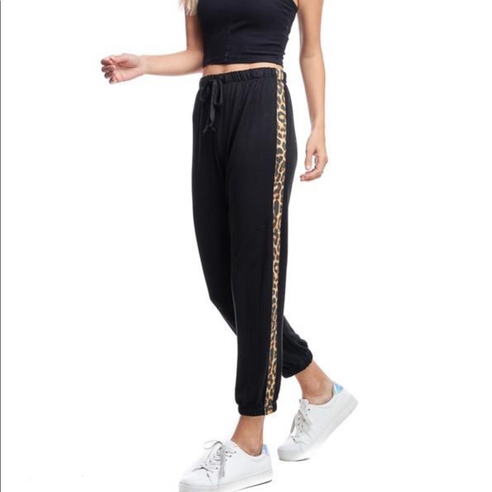 Jessa Cheetah‎ Stripe Joggers